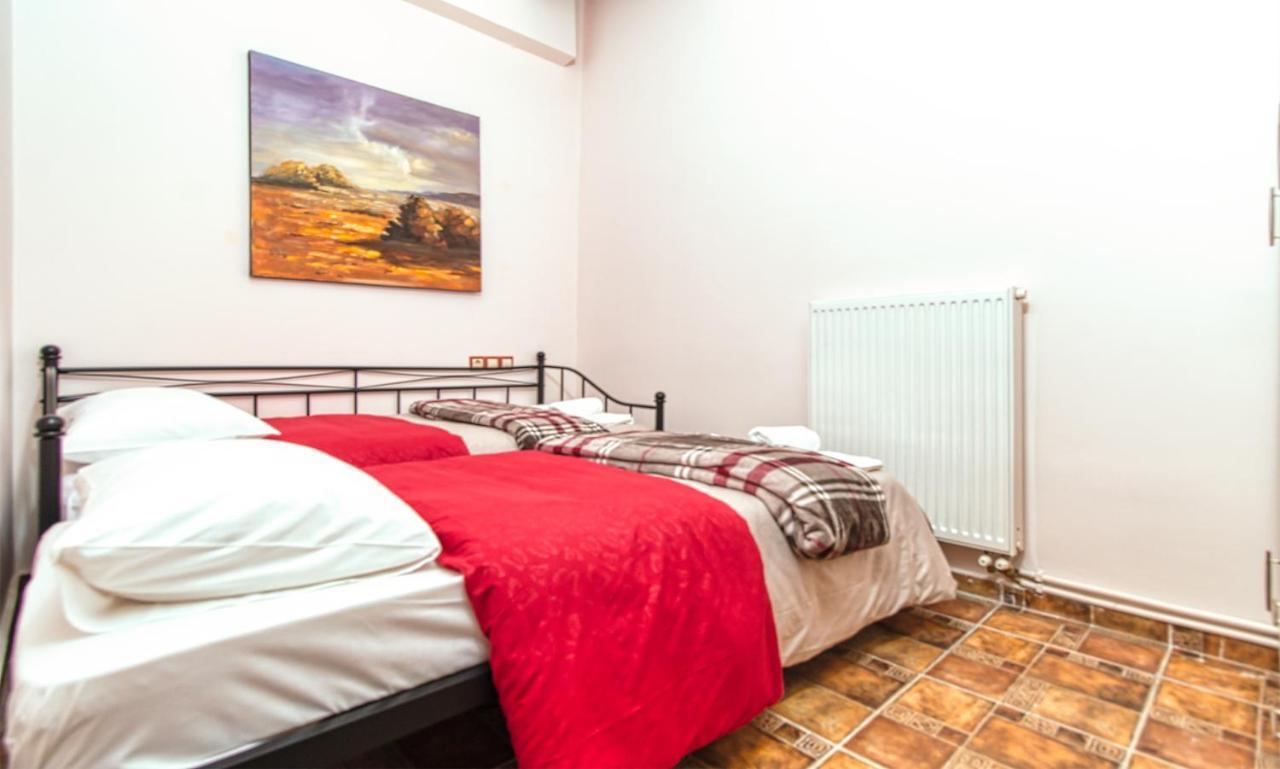 Filippos Acharnes Apartment Екстериор снимка